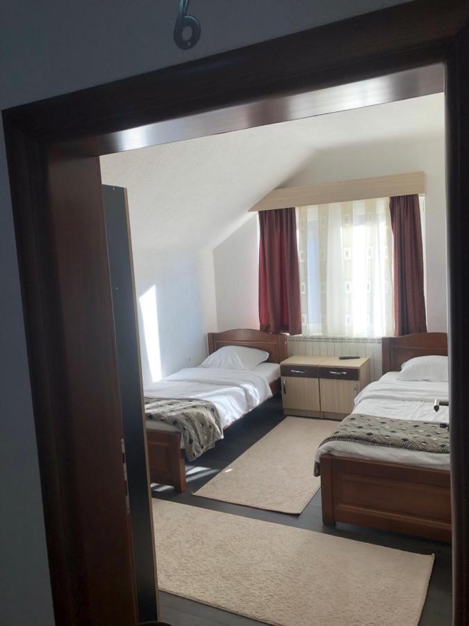 Apartmani Ambiente Плав Екстер'єр фото