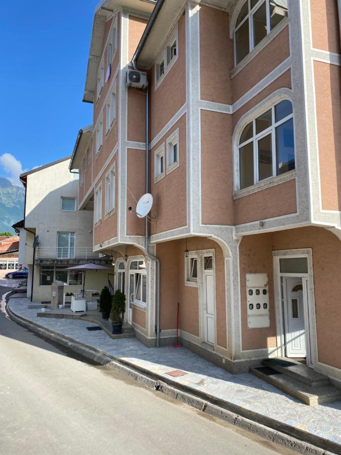 Apartmani Ambiente Плав Екстер'єр фото