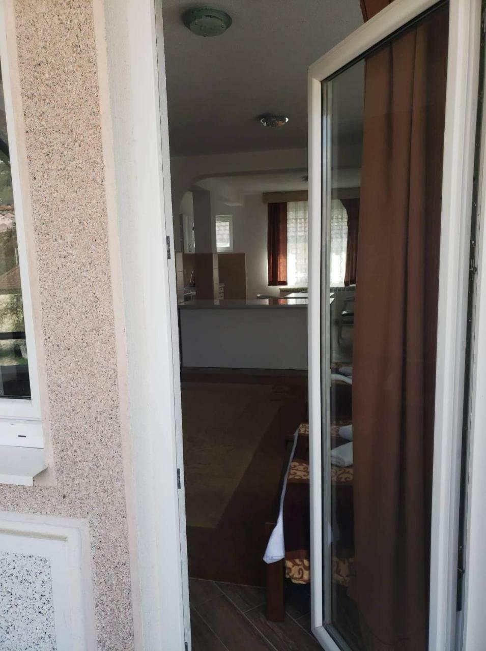 Apartmani Ambiente Плав Екстер'єр фото
