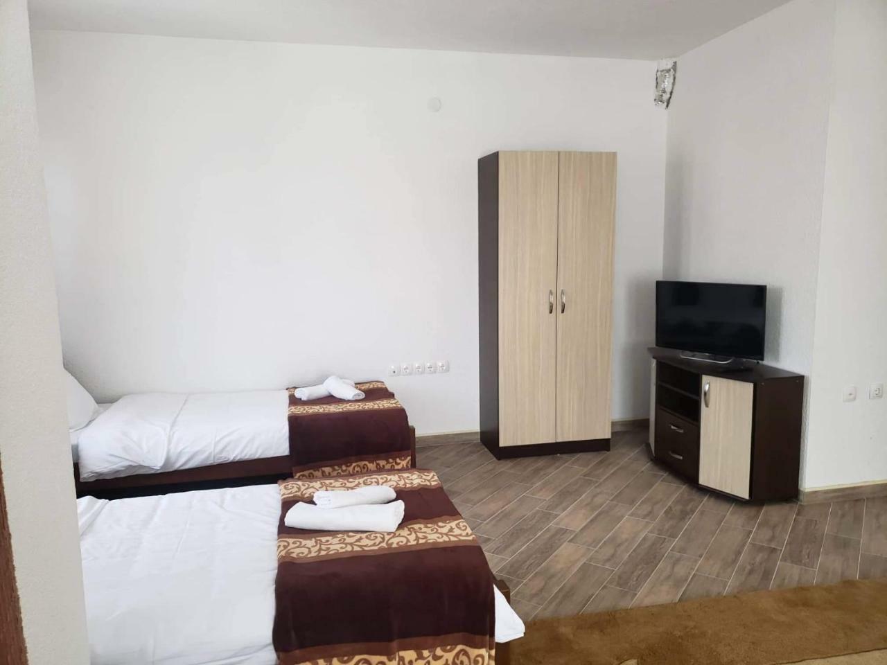 Apartmani Ambiente Плав Екстер'єр фото
